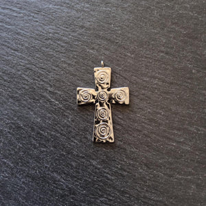 Bright Stainless Steel Cross Pendant with Swirl Pattern 47x30x1.5mm