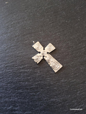 Bright Stainless Steel Cross Pendant with Swirl Pattern 47x30x1.5mm