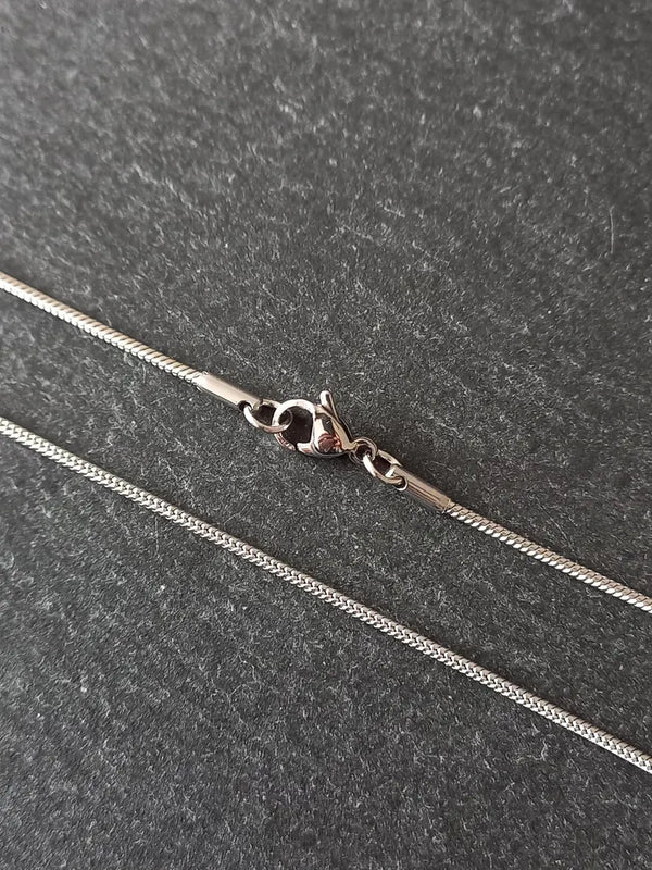 1 or 5 Stainless Steel Snake Chain Necklaces 18 inch (45.7cm) Long. Thickness 1.5mm
