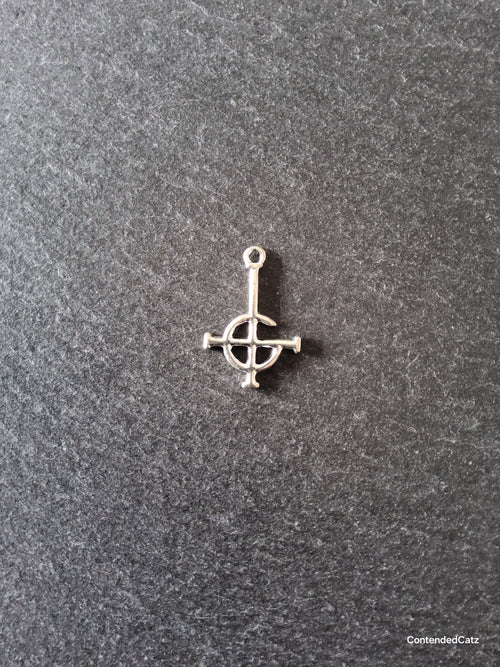 4 or 20 Inverted Cross Charms Antique Silver Tone 27x18mm