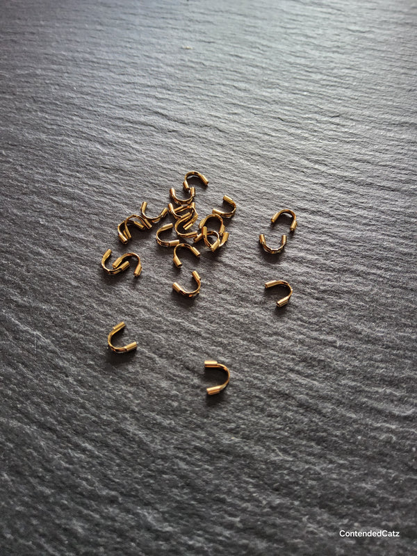 316 Gold Surgical Stainless Steel Wire Guardians 6.5x5x1.5mm, Hole: 0.7mm