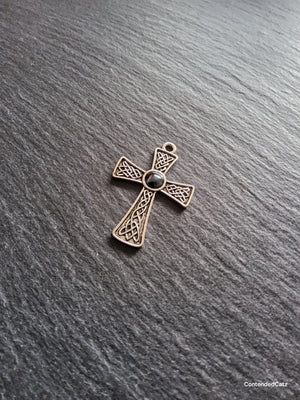 4 or 20 Celtic Knot Cross Pendant Antique Silver Tone with Hematite Cabochon 40x27mm