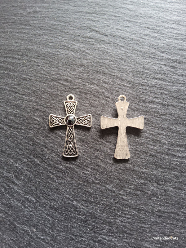 4 or 20 Celtic Knot Cross Pendant Antique Silver Tone with Hematite Cabochon 40x27mm