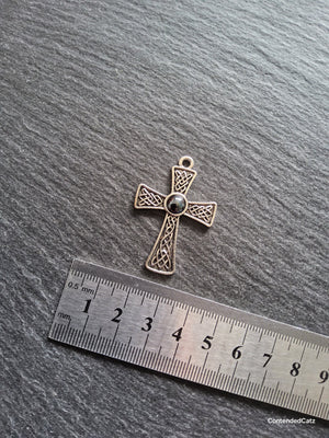 4 or 20 Celtic Knot Cross Pendant Antique Silver Tone with Hematite Cabochon 40x27mm