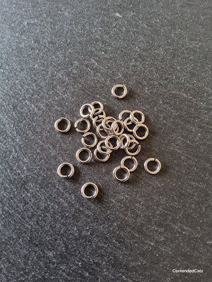 40 or 200 Stainless Steel 8mm Jump Rings 1.5mm (15 gauge) Hole: 5mm