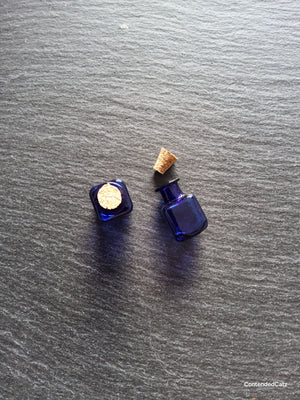 2 or 10 Little Glass Square Bottles Cobalt Blue with Cork Stopper Size 14x14x23mm