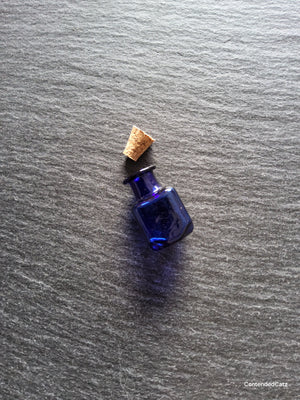2 or 10 Little Glass Square Bottles Cobalt Blue with Cork Stopper Size 14x14x23mm
