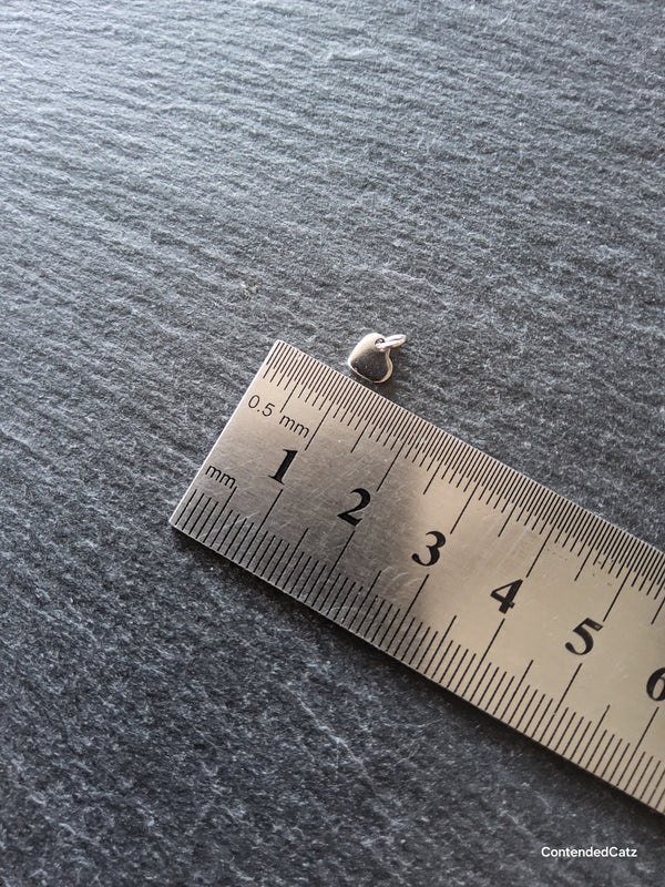 10 or 50 Stainless Steel Tiny Flat Heart Charms 6x5x0.9mm