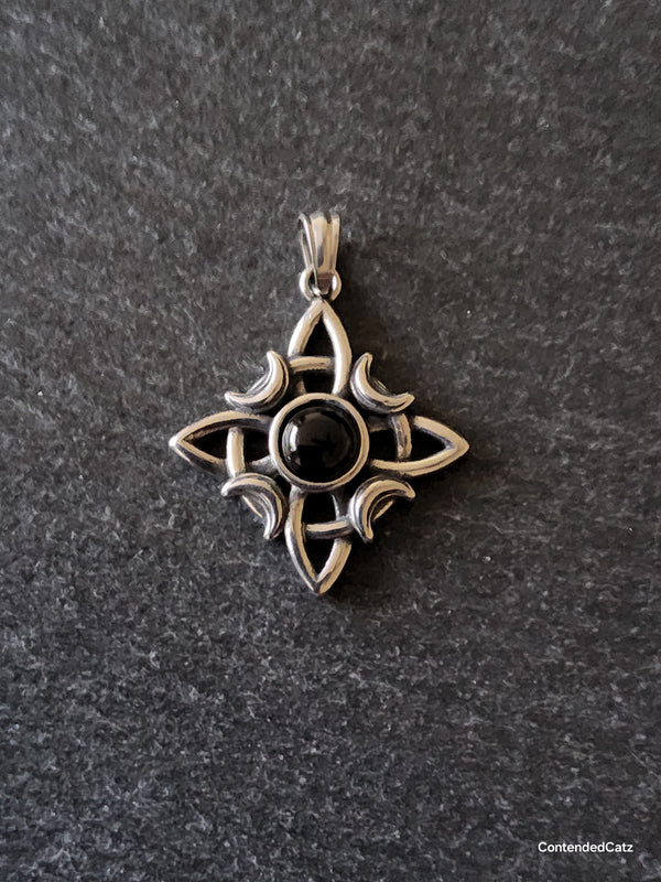 Stainless Steel Witches Knot Pendant with Black Cabochon 35x30x6mm