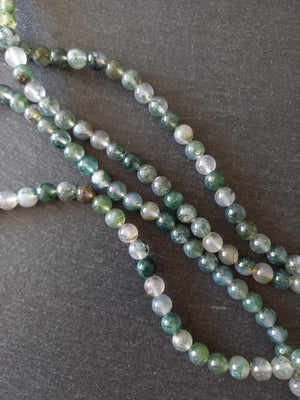 8.6mm Green Moss Agate Natural Undyed Round Gemstone Beads. Full 15 inch Strand. Hole: 1mm