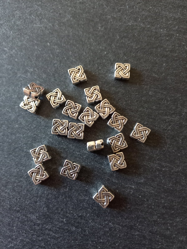 20 or 100 Square Celtic Knot Beads 7mm Antique Silver Tone Alloy 7x7x4mm
