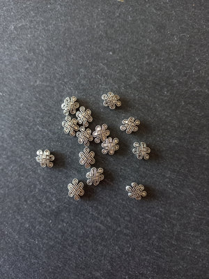 20 or 100 Celtic Knot Shaped 10mm Beads Antique Silver Alloy 10x7x4mm