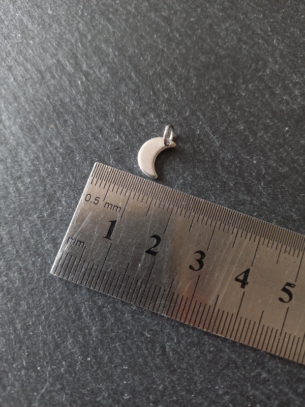 10 or 50 Stainless Steel Crescent Moon Charms 10x7x1mm