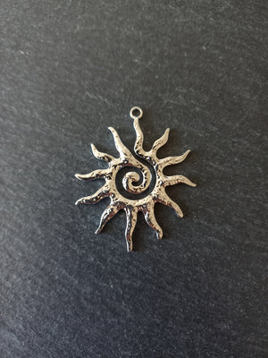 Stainless Steel Swirl Sun Pendant 41x34x2mm Hole: 1.5mm