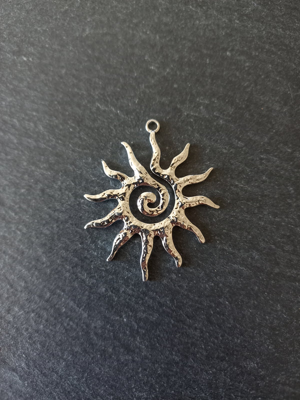 Stainless Steel Swirl Sun Pendant 41x34x2mm Hole: 1.5mm