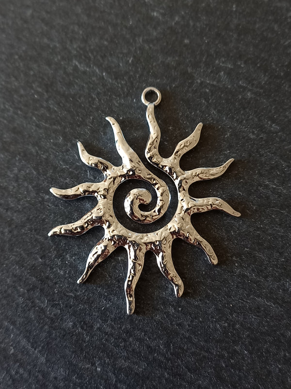 Stainless Steel Swirl Sun Pendant 41x34x2mm Hole: 1.5mm