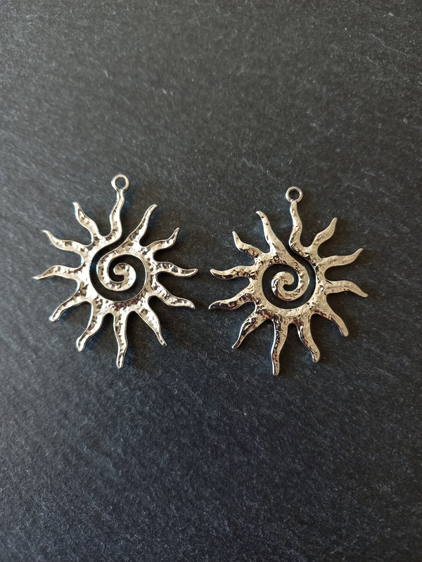 Stainless Steel Swirl Sun Pendant 41x34x2mm Hole: 1.5mm