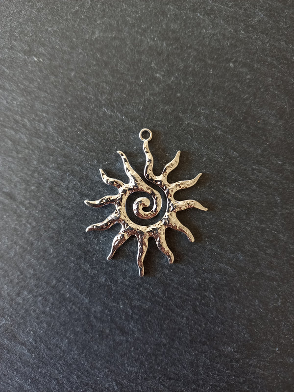 Stainless Steel Swirl Sun Pendant 41x34x2mm Hole: 1.5mm