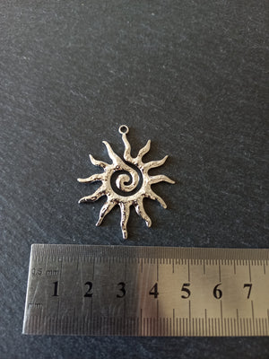 Stainless Steel Swirl Sun Pendant 41x34x2mm Hole: 1.5mm