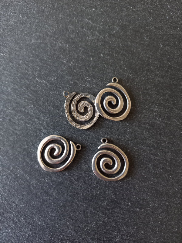 1 or 5 Round Swirl Charms Stainless Steel 23x19.5x2mm