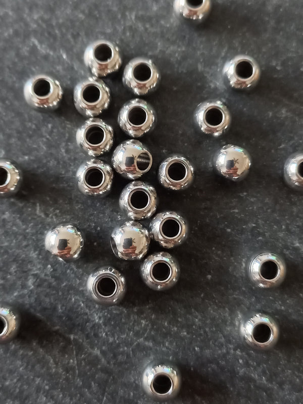 40 or 200 Stainless Steel 5mm Solid Round Spacer Beads 5x4mm Hole: 2mm