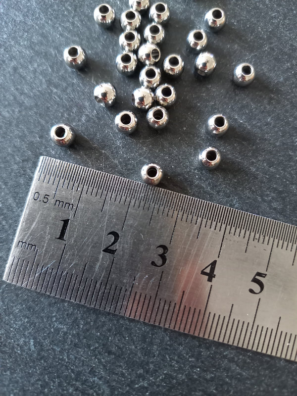 40 or 200 Stainless Steel 5mm Solid Round Spacer Beads 5x4mm Hole: 2mm