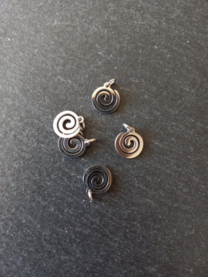 4 or 20 Round Swirl Charms Stainless Steel 9.5x10.5x1mm Nickel FREE