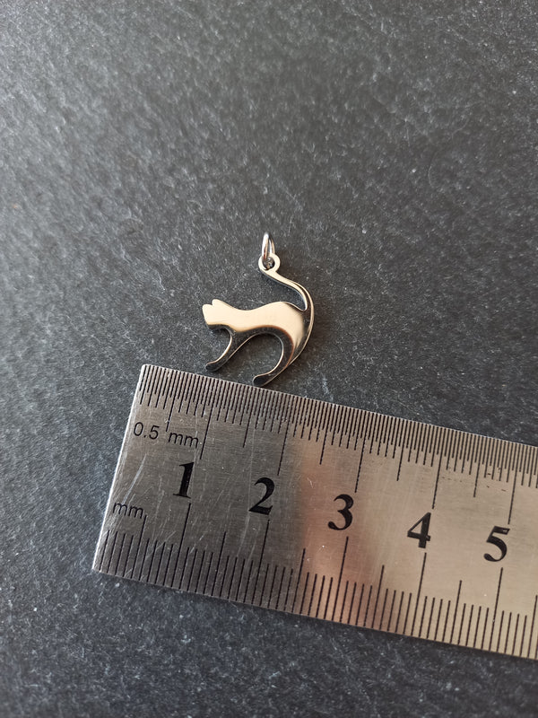 2 or 10 Stainless Steel Cat Charms 17.5x14.5x1mm