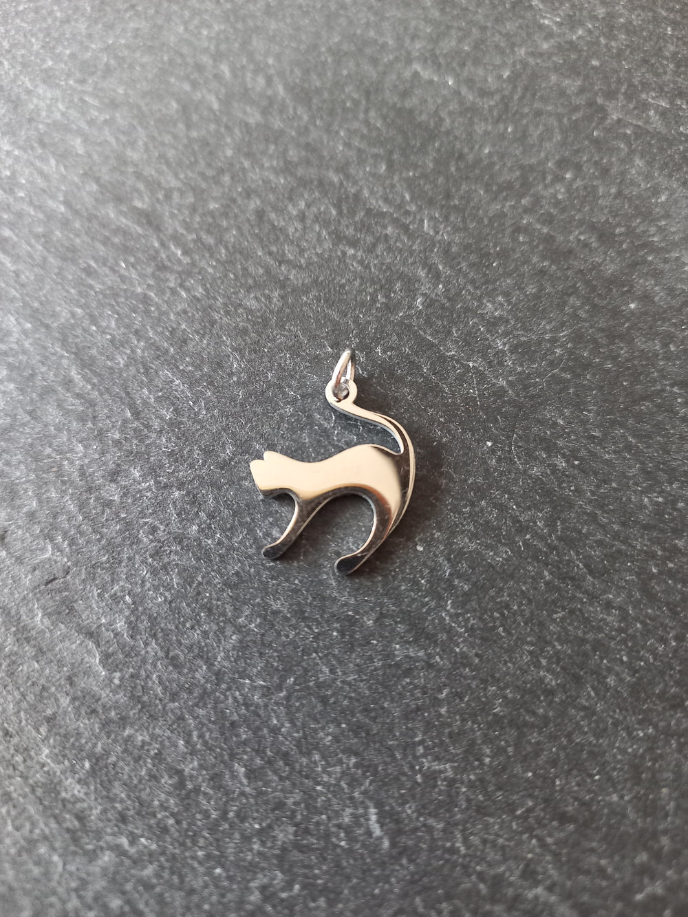 2 or 10 Stainless Steel Cat Charms 17.5x14.5x1mm
