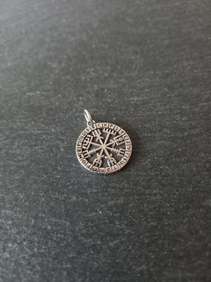 Vegvísir Wayfinder Compass Charm Stainless Steel 22x18.5x1.4mm