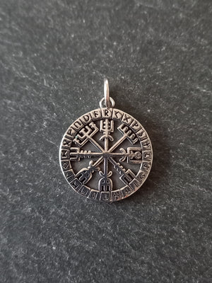 Vegvísir Wayfinder Compass Charm Stainless Steel 22x18.5x1.4mm
