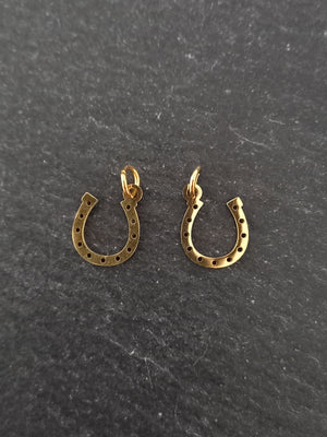 1 or 5 Lucky Horse Shoe Charms Gold Stainless Steel 13x10mm