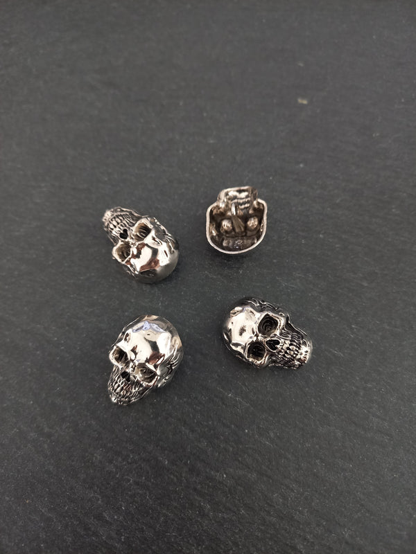 2 or 10 Skull Silver Tone Metal Alloy Shank Buttons 25x18mm Fasteners