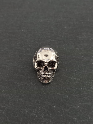 2 or 10 Skull Silver Tone Metal Alloy Shank Buttons 25x18mm Fasteners