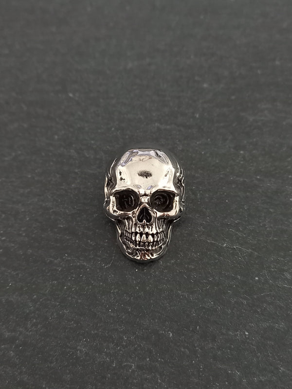 2 or 10 Skull Silver Tone Metal Alloy Shank Buttons 25x18mm Fasteners