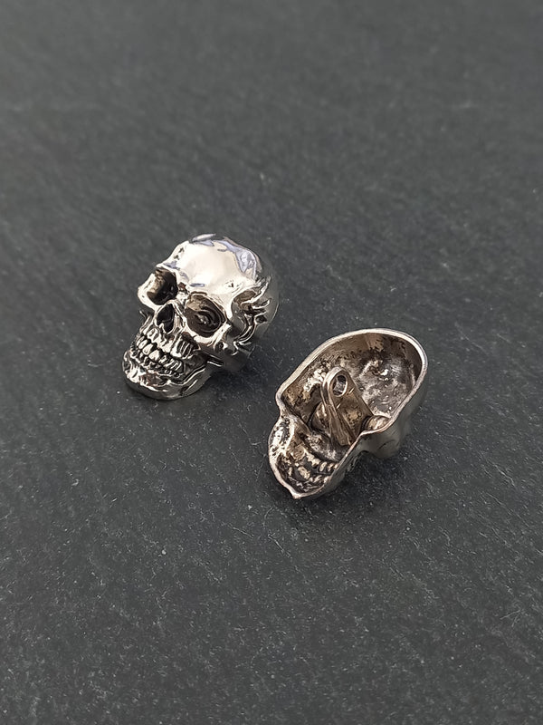 2 or 10 Skull Silver Tone Metal Alloy Shank Buttons 25x18mm Fasteners