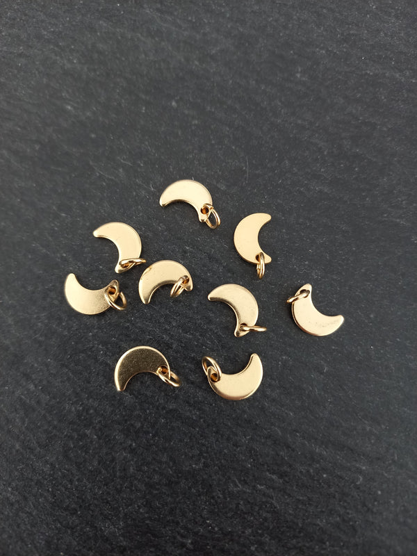 10 or 50 Genuine 18k Gold Plated Stainless Steel Crescent Moon Charms 10x7x1mm