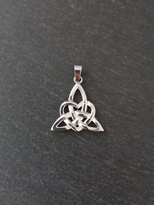 1 or 5 Celtic Trinity Love Knot Pendants Stainless Steel 27x25x3mm