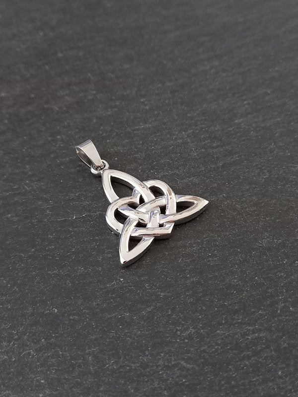 1 or 5 Celtic Trinity Love Knot Pendants Stainless Steel 27x25x3mm