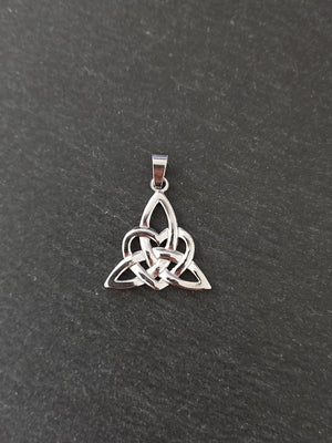 1 or 5 Celtic Trinity Love Knot Pendants Stainless Steel 27x25x3mm