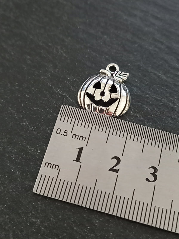 8 or 40 Halloween Pumpkin Charms Silver Tone Alloy 18x16mm