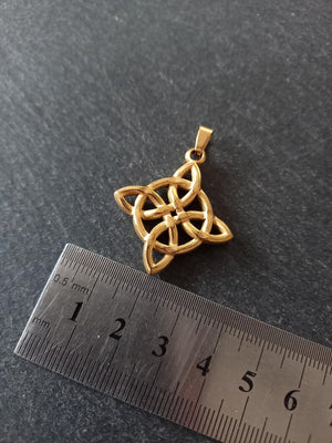 Gold Stainless Steel Chunky Witches Knot Pendant 34.5x30.5x5mm