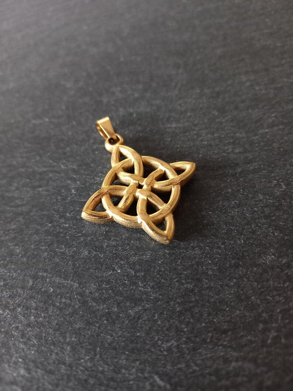 Gold Stainless Steel Chunky Witches Knot Pendant 34.5x30.5x5mm