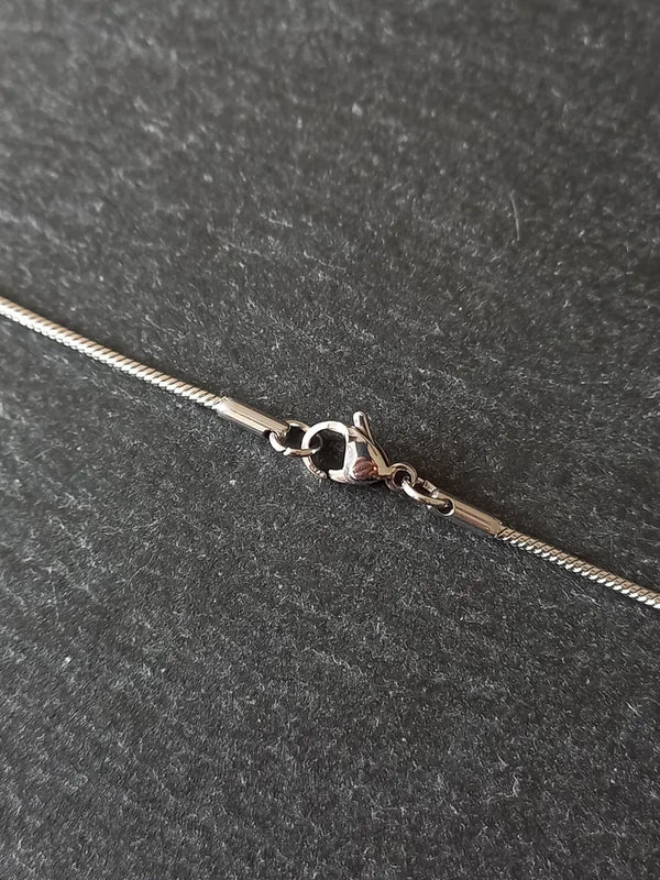 1 or 5 Stainless Steel Snake Chain Necklaces 18 inch (45.7cm) Long. Thickness 1.5mm