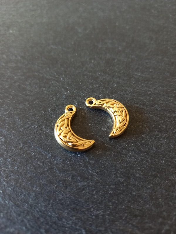 1 or 5 Celtic Knot Crescent Moon Charms Genuine Gold Plated Stainless Steel 19x11.5x4mm