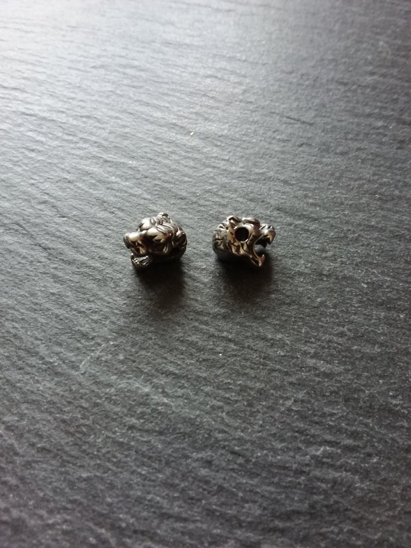 1 or 5 Stainless Steel Tiger Head Beads 11x8mm Hole: 2.5mm Side to Side - ContentedCatz