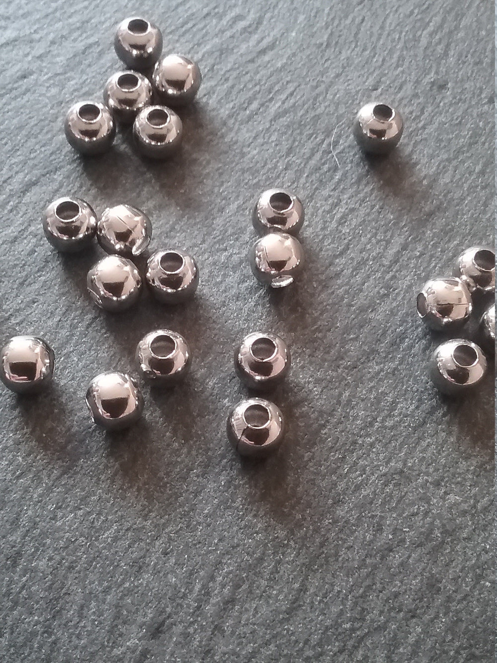 20 or 100 Stainless Steel 5mm Solid Smooth Round Spacer Beads 5x4mm Hole: 1.3mm - ContentedCatz
