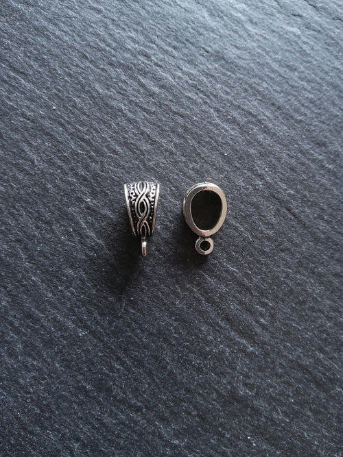 10 or 50 Antique Silver Tone Triangle Bail Beads Infinity Design 15x7x9mm - ContentedCatz