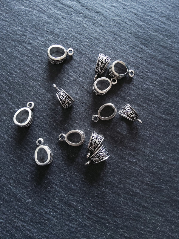 10 or 50 Antique Silver Tone Triangle Bail Beads Infinity Design 15x7x9mm - ContentedCatz
