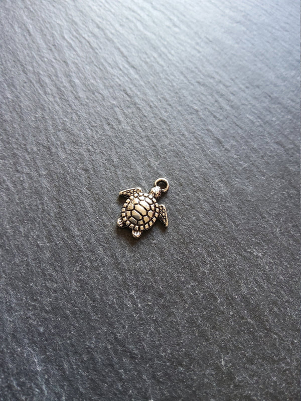 20 or 100 Little Turtle Charms Antique Silver Tone 16x14mm - ContentedCatz